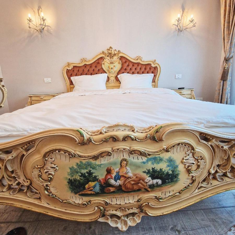 Amor Tirol Busteni (Adults Only) エクステリア 写真