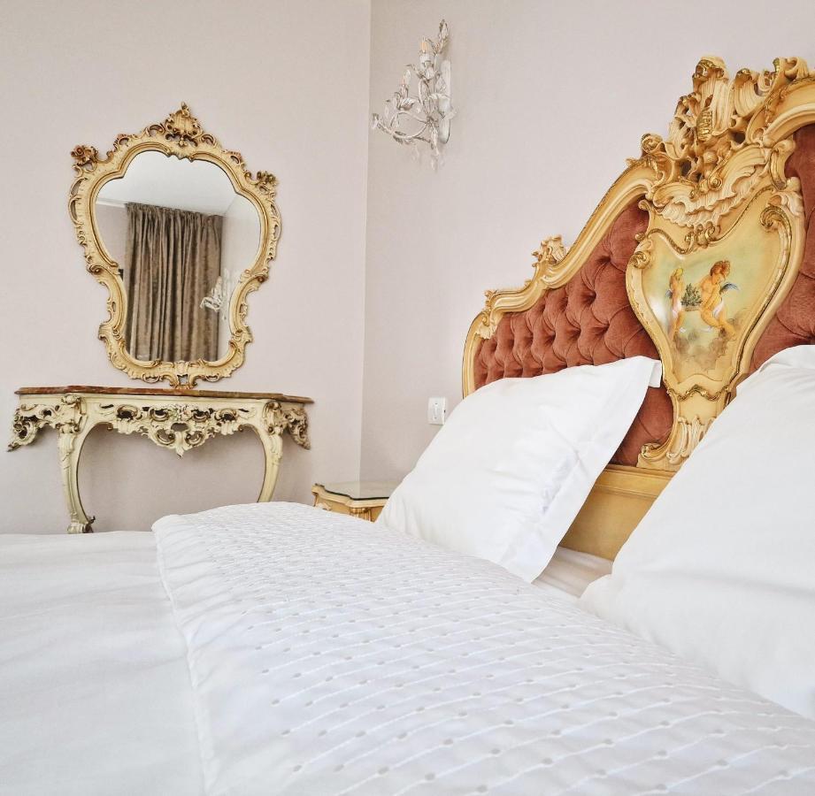 Amor Tirol Busteni (Adults Only) エクステリア 写真