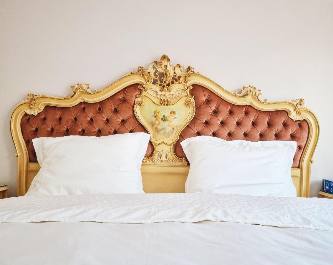 Amor Tirol Busteni (Adults Only) エクステリア 写真