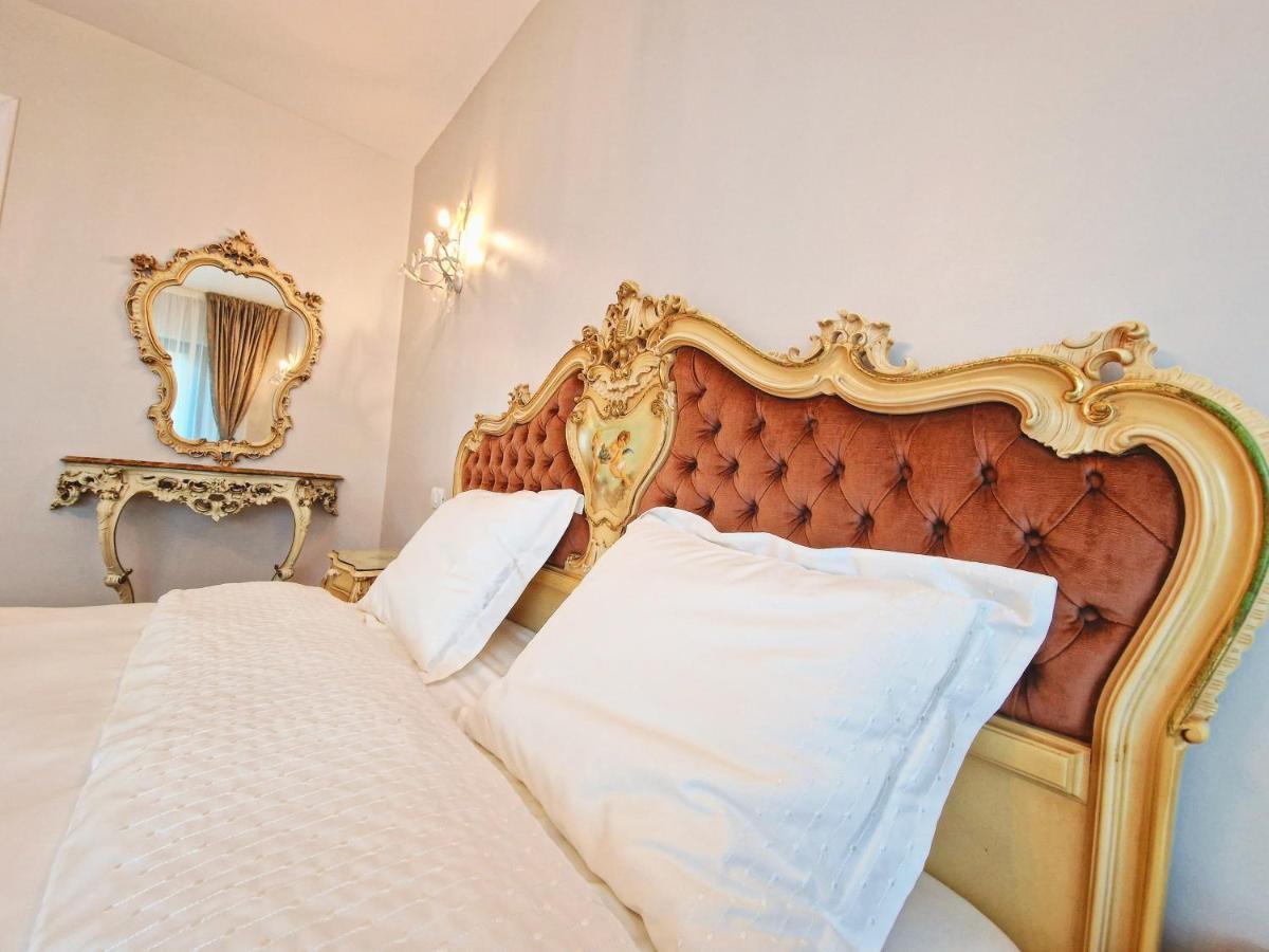 Amor Tirol Busteni (Adults Only) エクステリア 写真