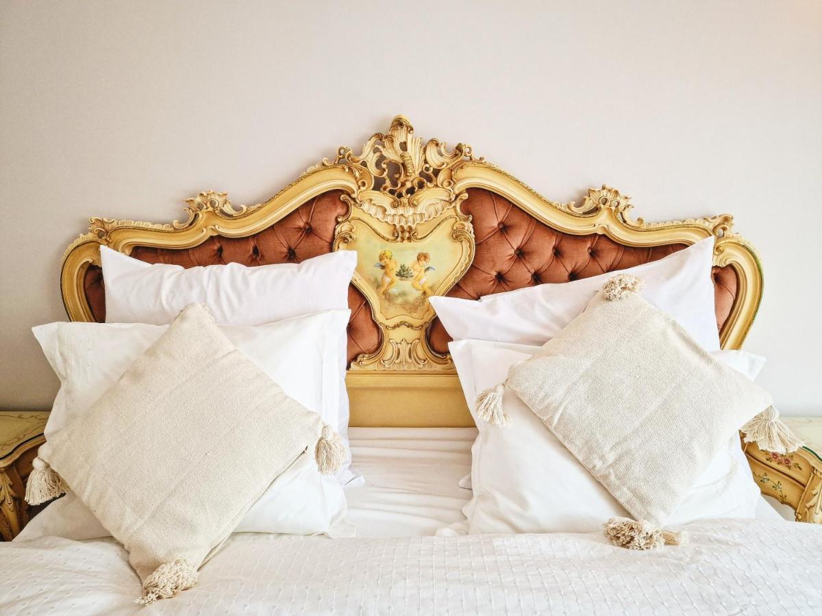 Amor Tirol Busteni (Adults Only) エクステリア 写真